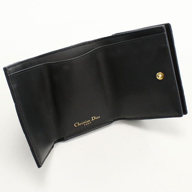 Christian Dior（クリスチャン・ディオール） 中古 ディオール 三