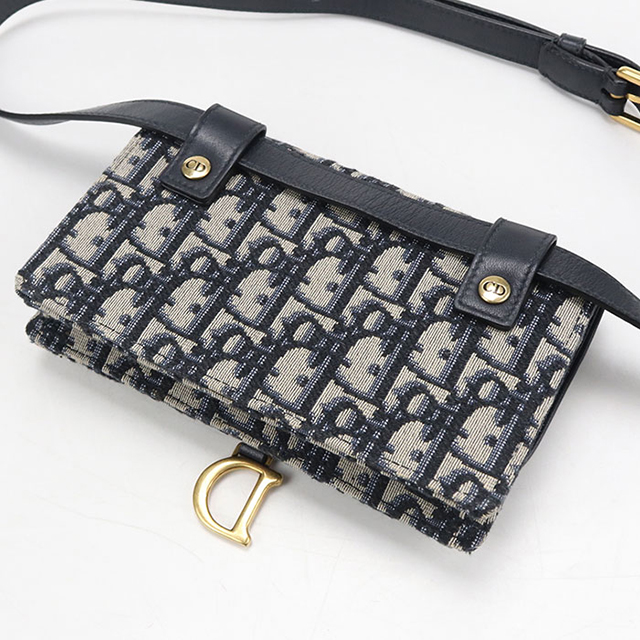Dior サドルウエストポーチ 保存袋付き Christian Dior（クリスチャン・ディオール） 中古 ディオール