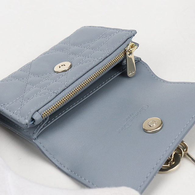 Christian Dior（クリスチャン・ディオール） 中古 ディオール 二折
