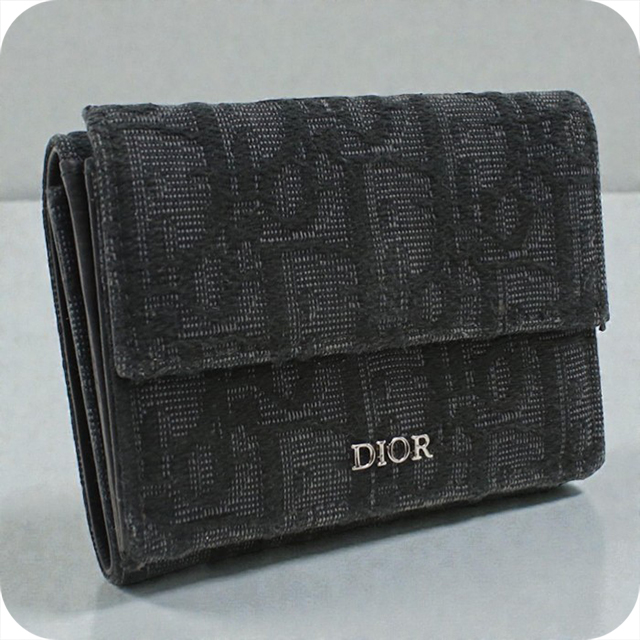 usdcd106283011-1a.jpg