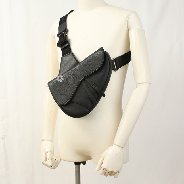 【人気ブランド Dior】サドル　ウエストバック　ボディバッグ　ミニバッグ　ロゴ Christian Dior（クリスチャン・ディオール） 中古 ディオール ボディ