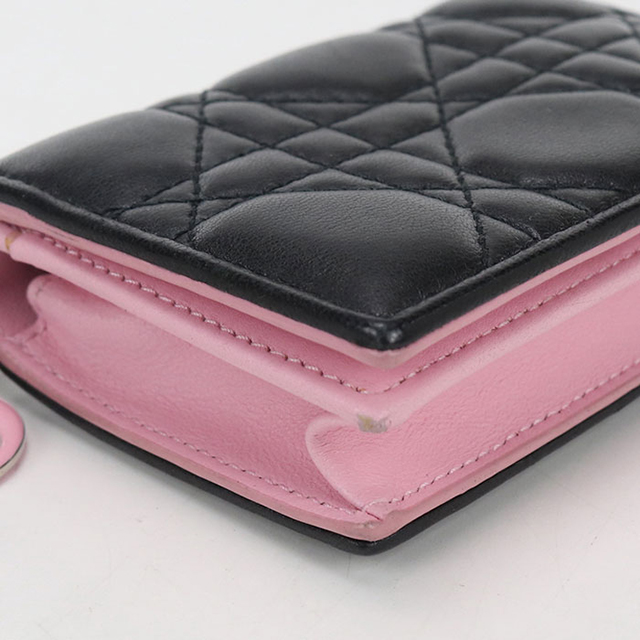 良品 Christian Dior クリスチャンディオール レディディオール ロゴチャーム レザー 二つ折り財布 コンパクトウォレット ブラック レディース 古着 中古 USED 楽天市場】【新品】 ディオール 二つ折り財布 カロ ダリア ウォレット