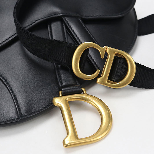 極美品 ディオール サドル ボディバッグ 黒 バックル レザー カーフ Christian Dior（クリスチャン・ディオール） 中古 ディオール ボディ