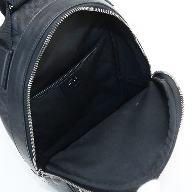 クリスチャンディオール　ボディバック Christian Dior（クリスチャン・ディオール） 中古 ボディバッグ