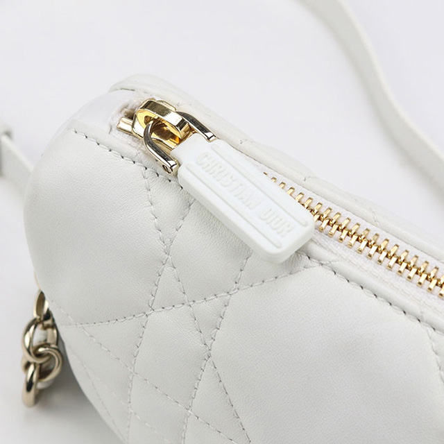 本物　Christian Dior ショルダーバッグ ホワイト Christian Dior 中古 ディオール ショルダーバッグ レディース