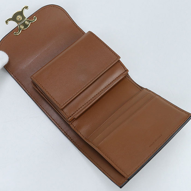 美品 セリーヌ トリオンフ スモールフラップウォレット ブラウン 折り財布 CELINE（セリーヌ） トリオンフ スモールフラップウォレット 三つ折り