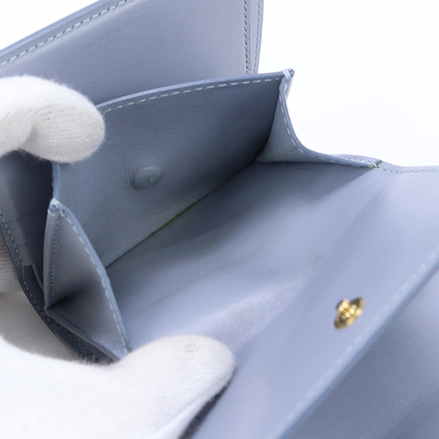 【限定品】セリーヌ　トリオンフ　型押し　スモール　トリフォールドウォレット　水色 CELINE（セリーヌ） 中古 三折財布小銭入付き レディース ブランド