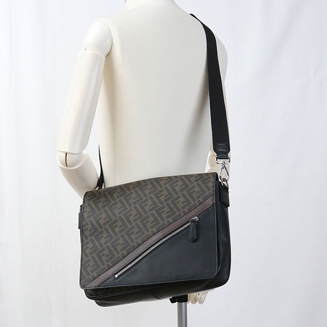 FENDI（フェンディ） 中古 斜め掛け ショルダーバッグ メンズ ブランド