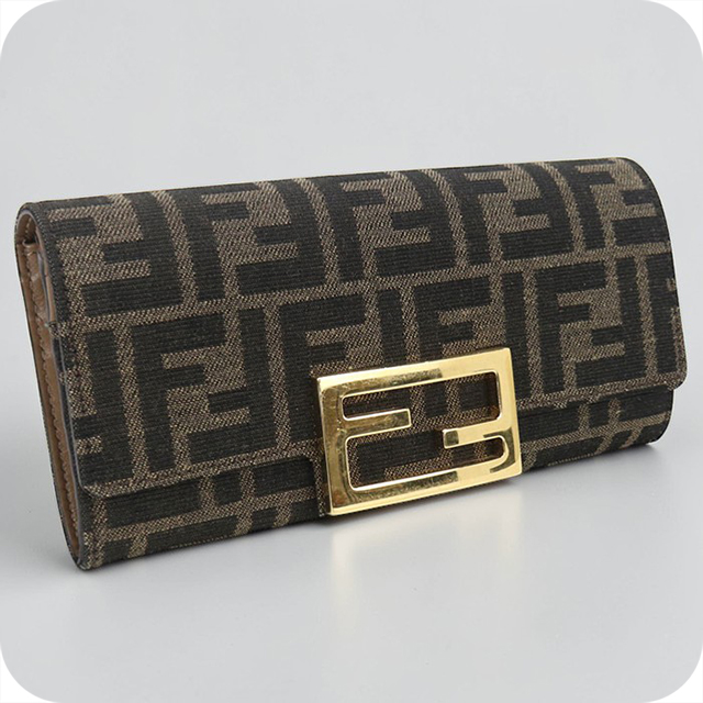 FENDI（フェンディ） 中古 長財布二折 レディース ブランド バゲット