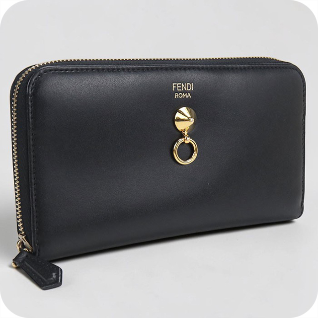 FENDI 黒　レザー　長財布 FENDI（フェンディ） 中古 長財布ラウンドファスナー レディース