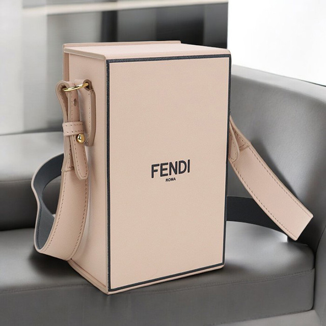 FENDI バッグ ボックスショルダーバッグ 楽天市場】フェンディ FENDI ボックス ショルダーバッグ バッグ