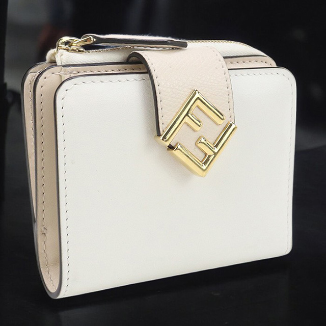 FENDI（フェンディ） 中古 二折財布 レディース ブランド FENDI FF
