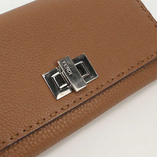美品　FENDI　フェンディ　コンチネンタル　長財布 FENDI - 【中古】 フェンディ 長財布 8M0308 セレリア レザー シルバー