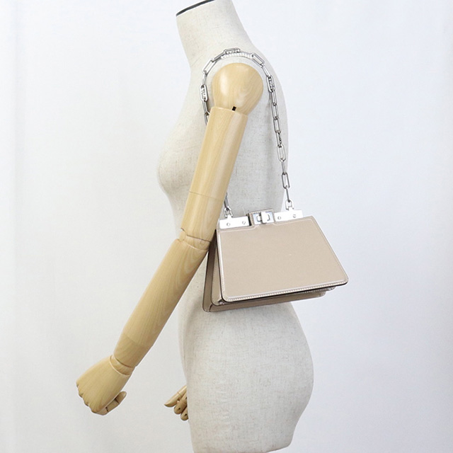 FENDI（フェンディ） 中古 ショルダーバッグ レディース ブランド