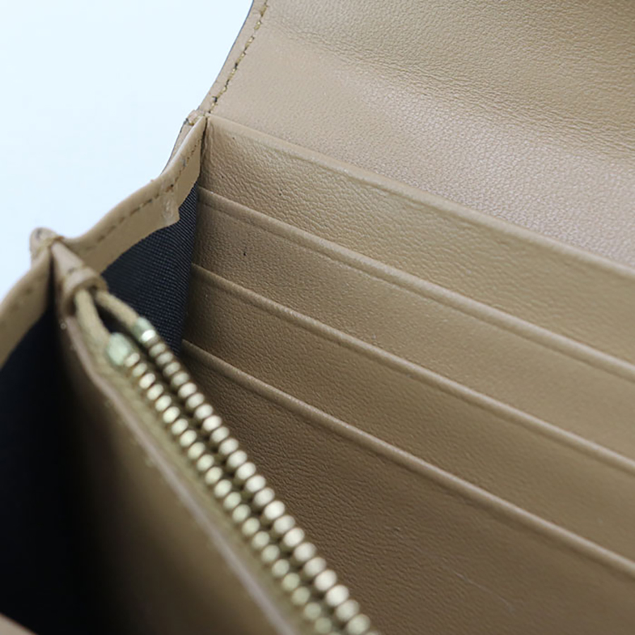 FENDI（フェンディ） 中古 長財布二折 レディース ブランド バゲット