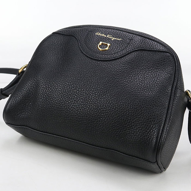 FERRAGAMO（フェラガモ） 中古 ショルダーバッグ レディース ブランド