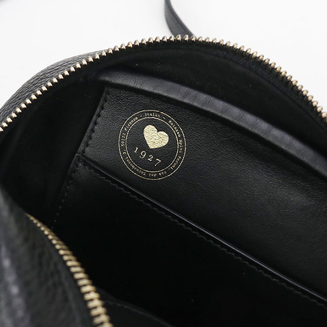 FERRAGAMO（フェラガモ） 中古 ショルダーバッグ レディース ブランド