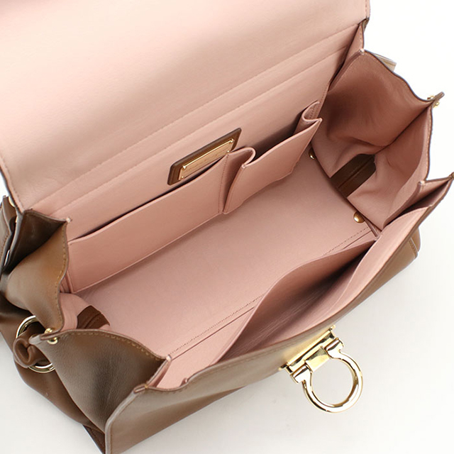 FERRAGAMO（フェラガモ） 中古 ハンドバッグ レディース ブランド  