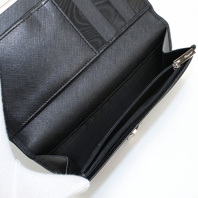 FERRAGAMO（フェラガモ） 中古 長財布二折 レディース ブランド