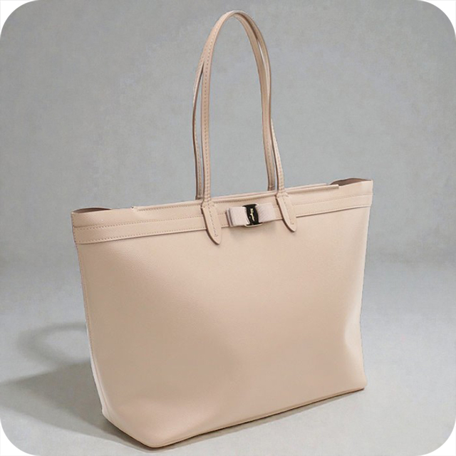 FERRAGAMO（フェラガモ） 中古 トートバッグ レディース ブランド