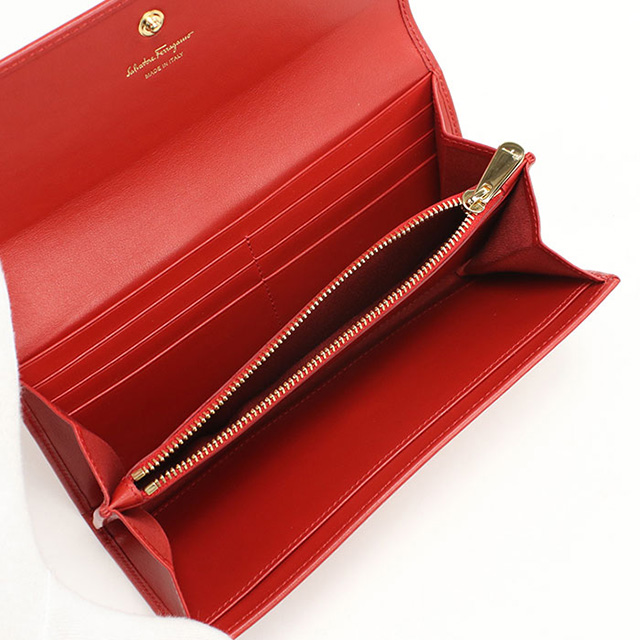 FERRAGAMO（フェラガモ） 中古 長財布 二つ折り レディース ブランド