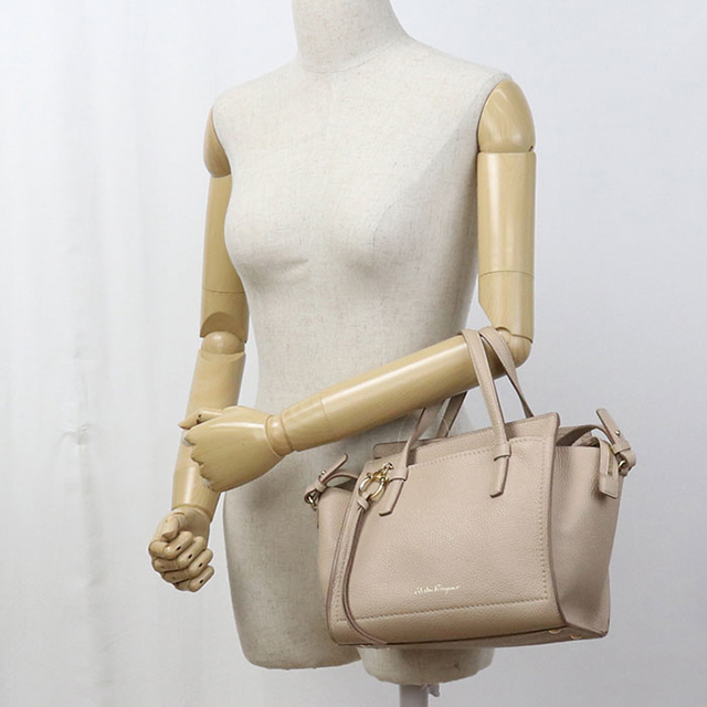FERRAGAMO（フェラガモ） 中古 トートバッグ レディース ブランド
