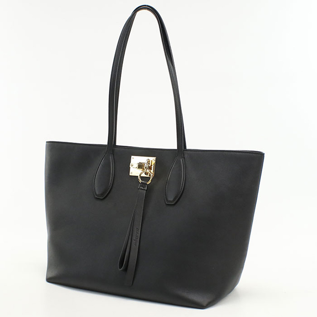 サルバトーレフェラガモ ダブル ガンチーニ トートバック レザー ブラック FERRAGAMO（フェラガモ） 中古 トートバッグ レディース ブランド