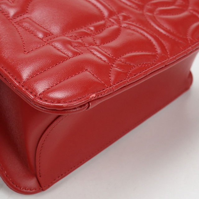 FERRAGAMO（フェラガモ） 中古 ショルダーバッグ レディース ブランド