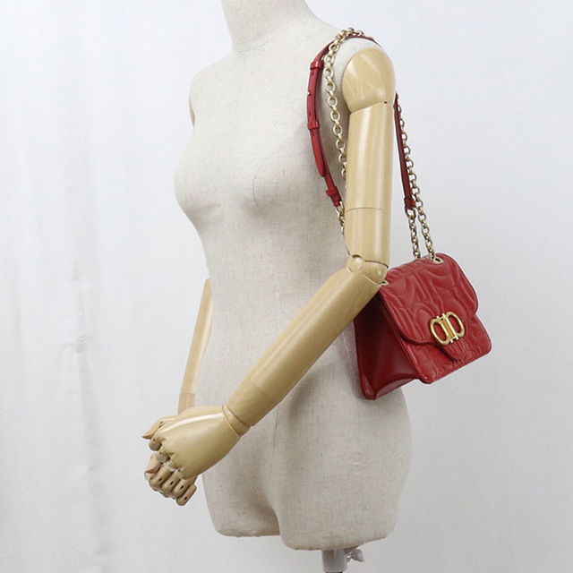 FERRAGAMO（フェラガモ） 中古 ショルダーバッグ レディース ブランド