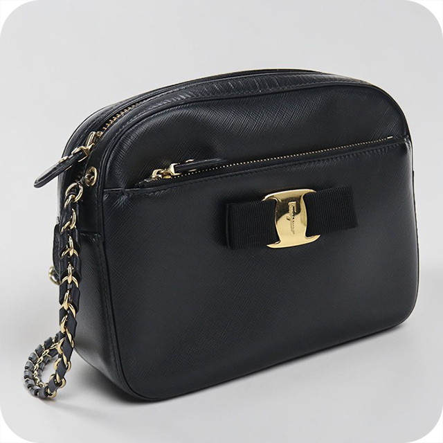 FERRAGAMO（フェラガモ） 中古 ショルダーバッグ レディース ブランド