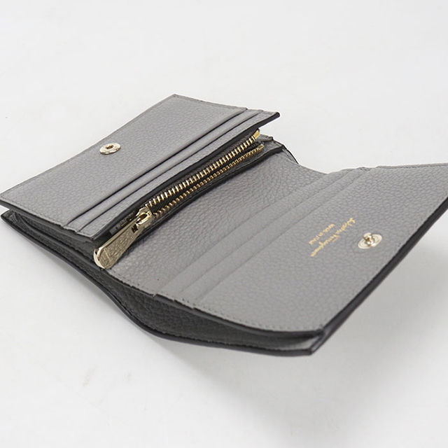 FERRAGAMO（フェラガモ） 中古 二つ折り財布 二折財布 コンパクト