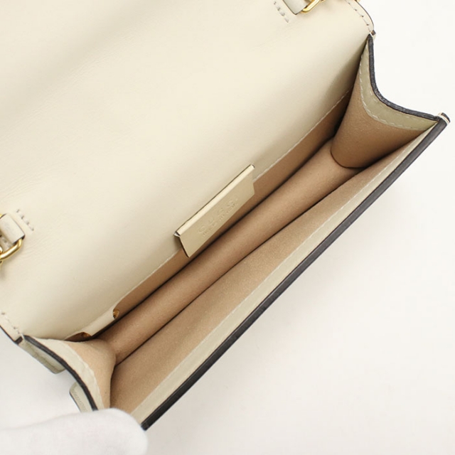 GUCCI グッチ/ミニチェーンショルダーバッグ/シルヴィ/494646/218*/ABランク/88【中古】 GUCCI - GUCCI グッチ/ミニチェーンショルダーバッグ/シルヴィ/494646