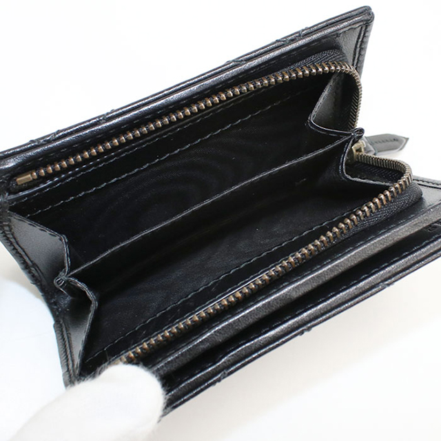 GUCCI（グッチ） 中古 二つ折り財布 二折財布 レディース ブランド