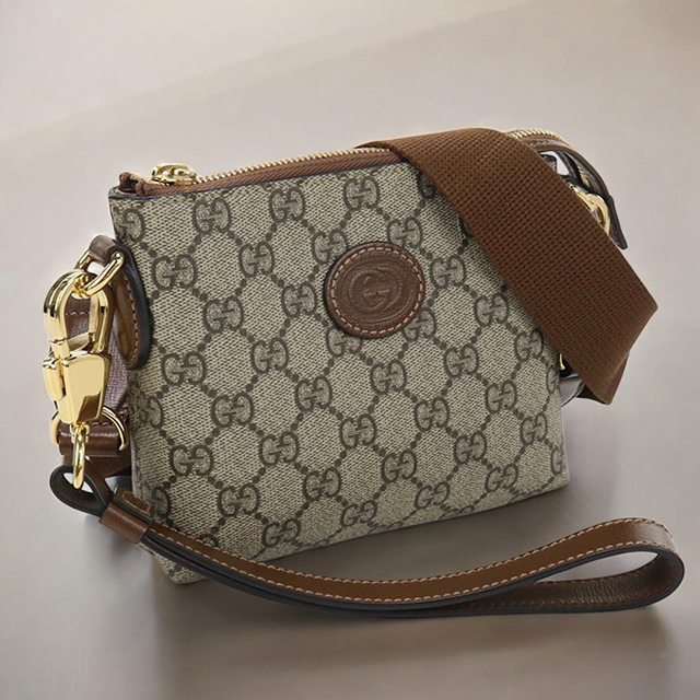 GUCCI ショルダーバッグ ベージュ ブラウン GUCCI GG柄 ロゴプレート ショルダーバッグ ブラウン ベージュ