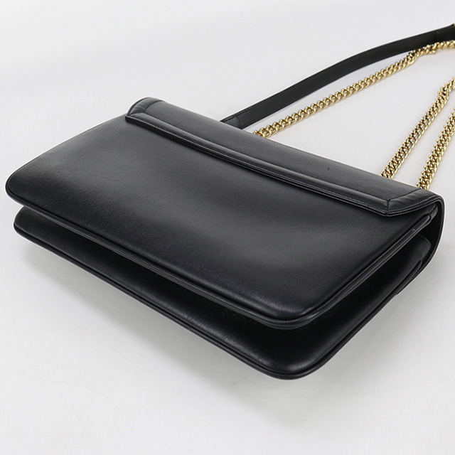 GUCCI ショルダーバッグ　 パテントレザー　 がま口　チェーン　ブラック グッチ GGマーモント レザー チェーンショルダーバッグ ブラック