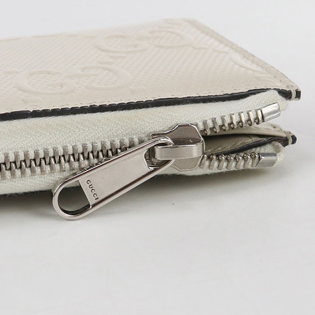 新品未使用　グッチ財布　グッチエンボス　グッチホワイト　グッチレザー　GG柄 GUCCI グッチ レザー 折り財布 ホワイト 白 エンボスロゴ｜Yahoo