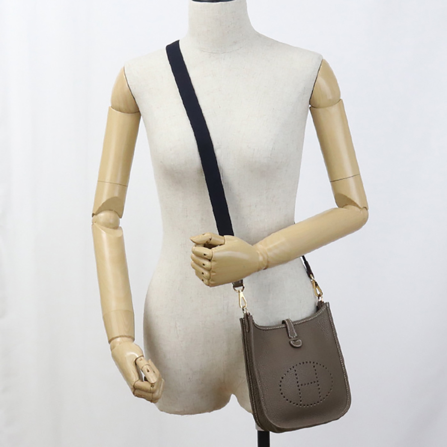 HERMES（エルメス） 中古 斜め掛け ショルダーバッグ レディース