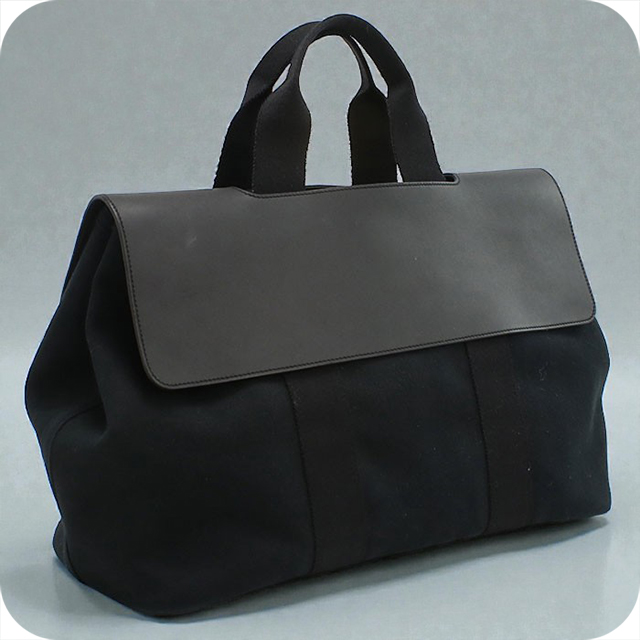 HERMES エルメス ヴァルパライソMM ブラック 黒 ポーチ付き エルメス HERMES ヴァルパライソPM ブラック トワル・レザー