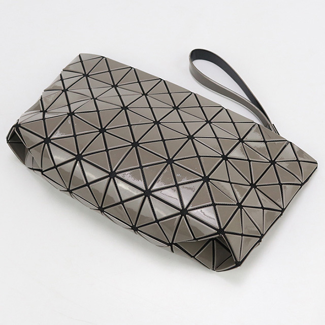 ISSEY MIYAKE 中古 イッセイ ミヤケ クラッチバッグ ユニ