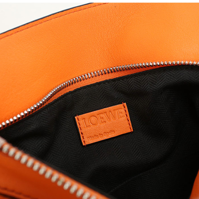 LOEWE（ロエベ） 中古 ボディバッグ ユニセックス ブランド パズル