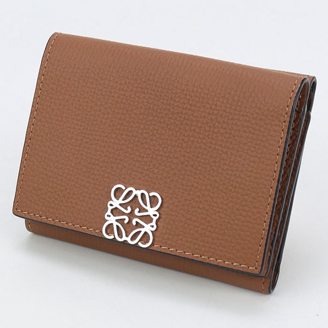 ロエベ LOEWE ペブル トライフォールド ウォレット 三つ折り財布 財布 レザー レディース ブラウン系 CANBTR2X03 【中古】 LOEWE（ロエベ） 中古 三つ折り財布 レディース ブランド アナグラム