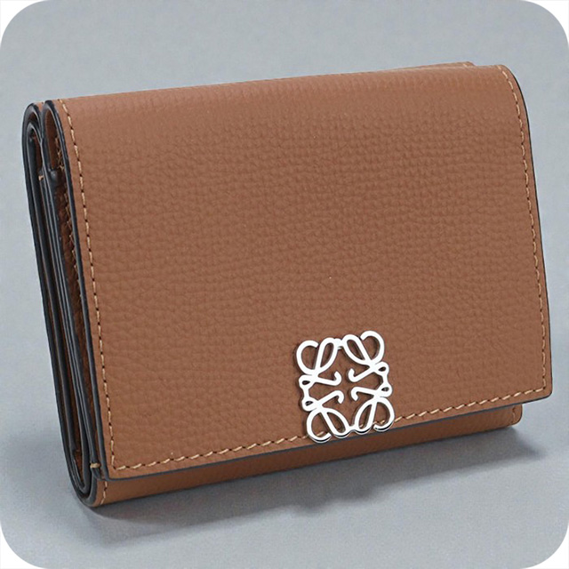 LOEWE（ロエベ） 中古 三つ折り財布 レディース ブランド アナグラム