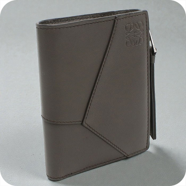 LOEWE（ロエベ） 中古 二折財布 レディース ブランド パズル スリム