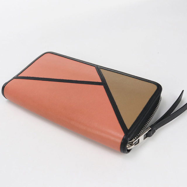 LOEWE（ロエベ） 中古 長財布 ラウンドファスナー レディース ブランド
