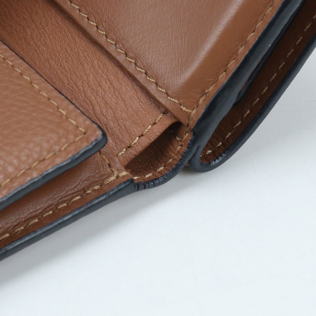LOEWE（ロエベ） 中古 三つ折り財布 レディース ブランド アナグラム