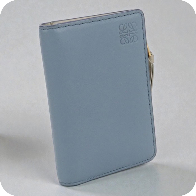 LOEWE（ロエベ） 中古 二つ折り財布 レディース ブランド アナグラム