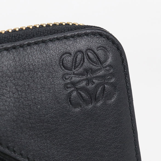 極美✨LOEWE 二つ折り ラウンドファスナー スクエア レザー ブラック LOEWE（ロエベ） 中古 ラウンドファスナー財布 レディース ブランド