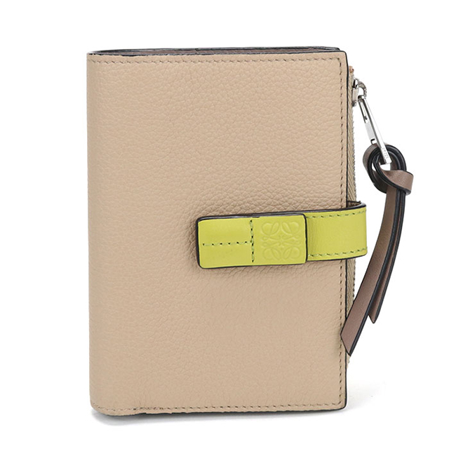LOEWE（ロエベ） 中古 二つ折り財布 二折財布 レディース ブランド
