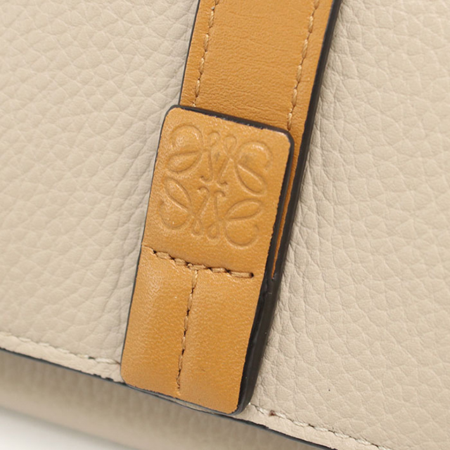 LOEWE（ロエベ） 中古 三つ折り財布 コンパクト 三折財布 レディース