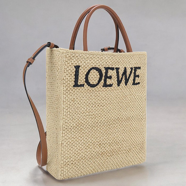 新品！　LOEWE ベージュ かごバッグ LOEWE かごバッグ ベージュ